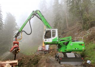 Umschlagmaschinen Sennebogen 718M E