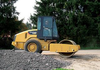 Walzen Walzenzüge Caterpillar CS44