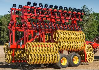 Wiesen- u. Ackerwalzen Väderstad Rexius T 1020
