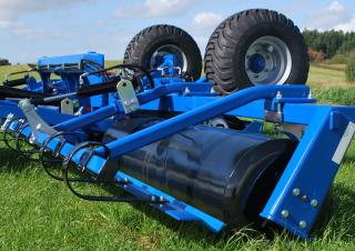 Wiesen- u. Ackerwalzen DAL-BO MiniMax 760 CB