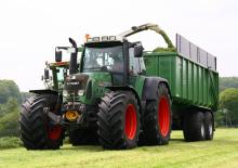 Allrad-Traktoren Fendt 820 Vario