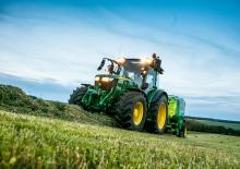 Allrad-Traktoren John Deere 5100R