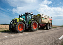 Allrad-Traktoren Claas Arion 440