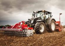 Allrad-Traktoren Valtra N 143