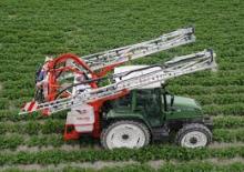 Anbau-Feldspritzen Kuhn Deltis 800