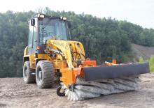 Anbau-Kehrmaschinen Bema 3 Robust 2300