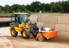 Anbau-Kehrmaschinen Bema 35 Dual 2300