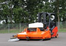 Anbau-Kehrmaschinen Bema 40 Classic 1250