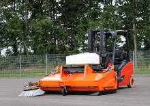 Anbau-Kehrmaschinen Bema 40 Industry 1550