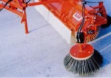 Anbau-Kehrmaschinen Bugnot BA 200