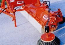 Anbau-Kehrmaschinen Bugnot BA 250