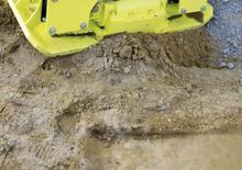 Anbauflächenrüttler Ammann ACA 5546