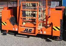 Scherenbühnen auf Rädern JLG 40 RTS