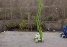 Gelenkarbeitsbühnen auf Rädern Niftylift HR 17 N