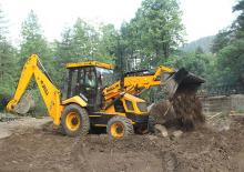 Baggerlader Bull HD96 4WD