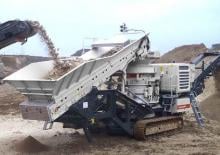 Bauschutt-Recyclinganlagen Metso Lokotrack LT 300 HP