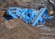 Bauschutt-Recyclinganlagen BL-PEGSON Trakpactor 4242