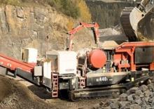 Bauschutt-Recyclinganlagen Sandvik UJ 440 i