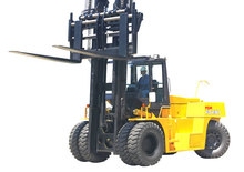 Geländestapler TCM FD 230-3