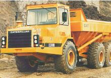 Dumper Caterpillar D300B