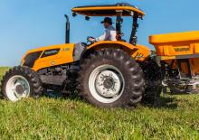 Düngerstreuer Valtra BDF 1300