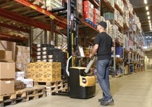 E.-Stand-Hochhubwagen Caterpillar NSP14N2R