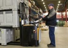 E.-Stand-Hochhubwagen Caterpillar NSV16NS