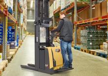 E.-Stand-Hochhubwagen Caterpillar NSV16P