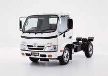 Fahrgestell Hino 300 DUTRO PACK 4x2