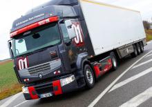 Fahrgestell Renault PREMIUM 320.18 4X2