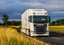 Fahrgestell Scania R 560 6x2
