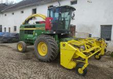Feldhäcksler 2-WD John Deere 6750