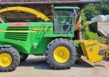 Feldhäcksler 2-WD John Deere 7200