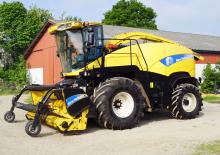 Feldhäcksler 4-WD New Holland FR 9050
