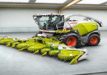 Feldhäcksler 4-WD Claas Jaguar 840