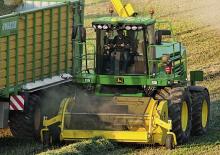 Feldhäcksler 2-WD John Deere 7350