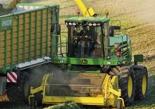 Feldhäcksler 2-WD John Deere 7450
