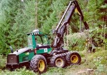 Forst-Vollernter Timberjack 1270
