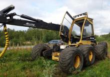 Forst-Vollernter Caterpillar 570 B