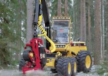 Forst-Vollernter Caterpillar 570