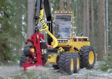 Forst-Vollernter Caterpillar 580