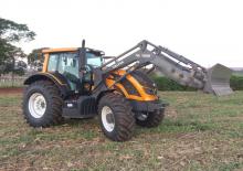 Frontlader Valtra VL 1800	