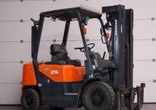 Frontstapler Diesel Doosan D25G