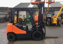 Frontstapler Diesel Doosan D25S-5