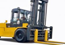 Frontstapler Diesel Komatsu FD135-8