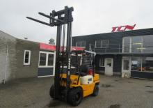 Frontstapler Diesel Halla HDF 30