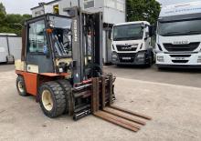 Frontstapler Diesel Steinbock SH 45