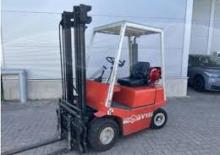 Frontstapler Diesel O&K V 15