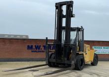 Frontstapler Diesel Caterpillar V 330 C