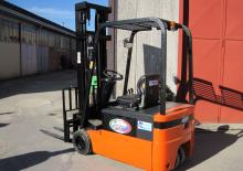 Frontstapler Elektro Doosan B 15 T 2